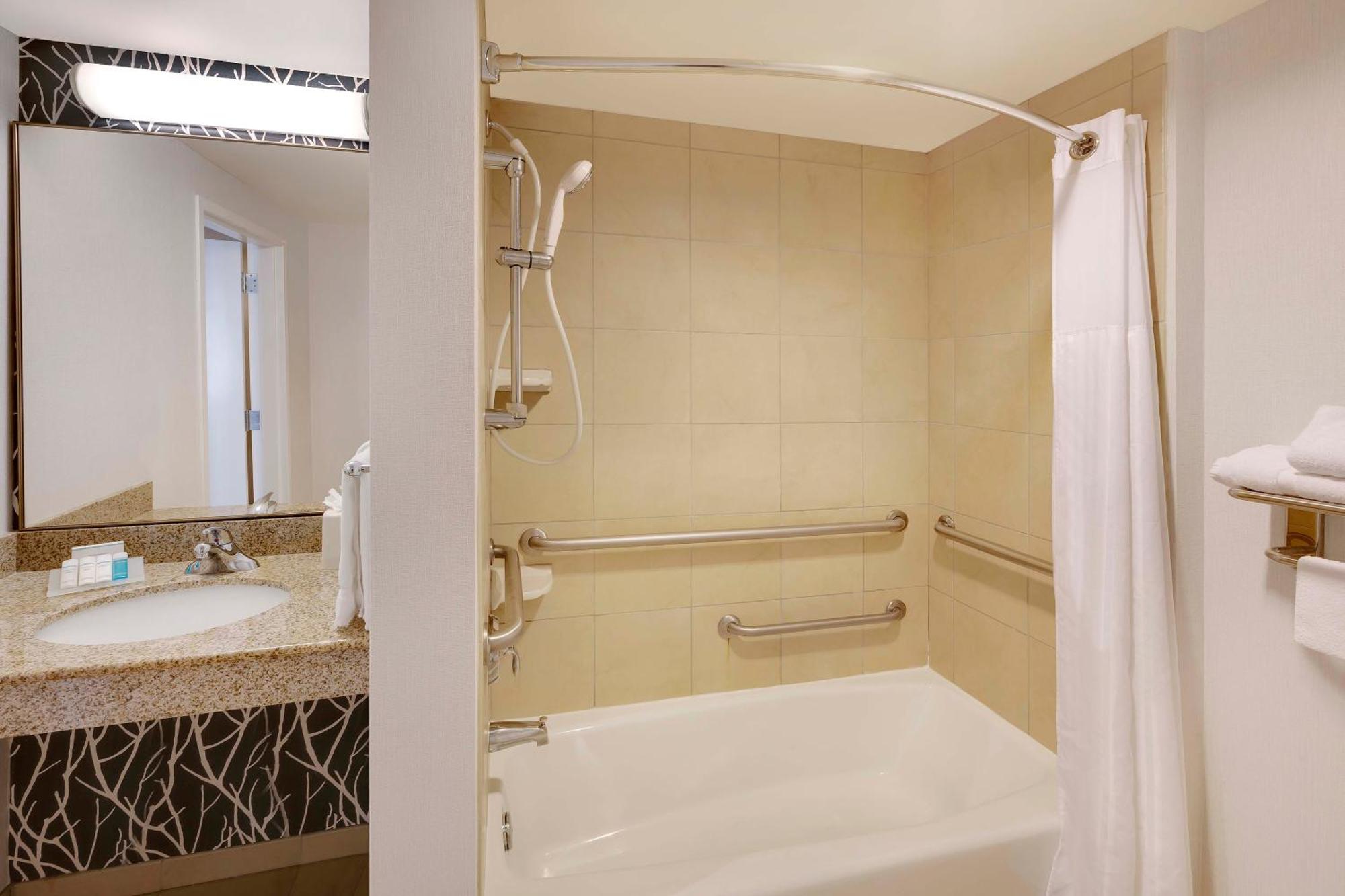Hilton Garden Inn Austin North Экстерьер фото